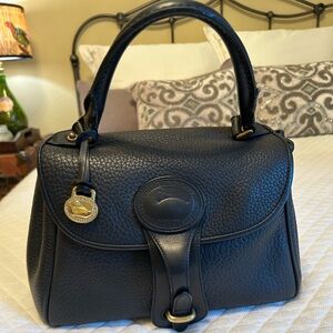 Vintage Dooney & Bourke Essex Carrier in Black